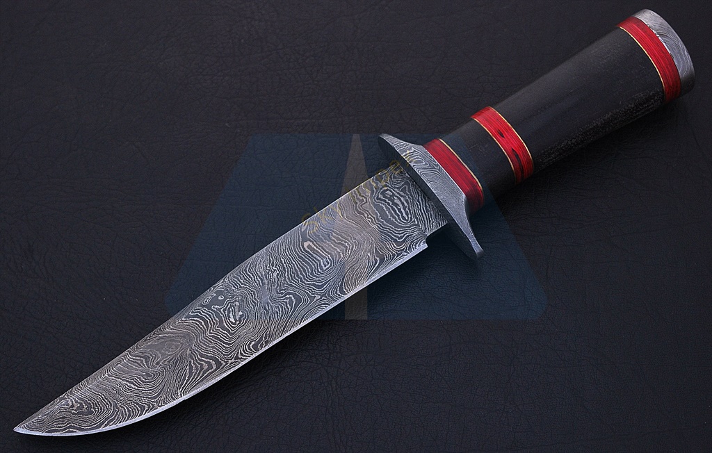 Damascus Bowie knives