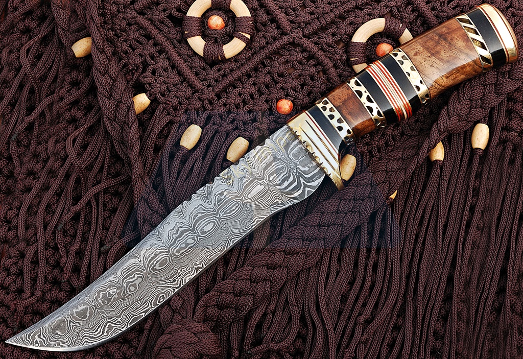 Damascus Bowie knives