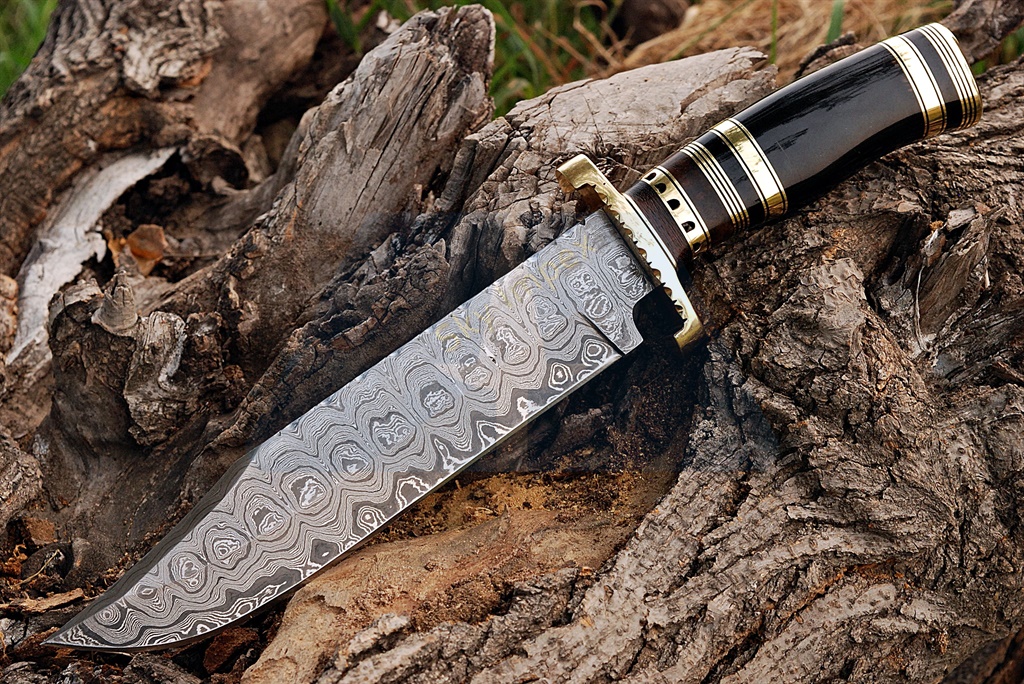 Damascus Bowie knives