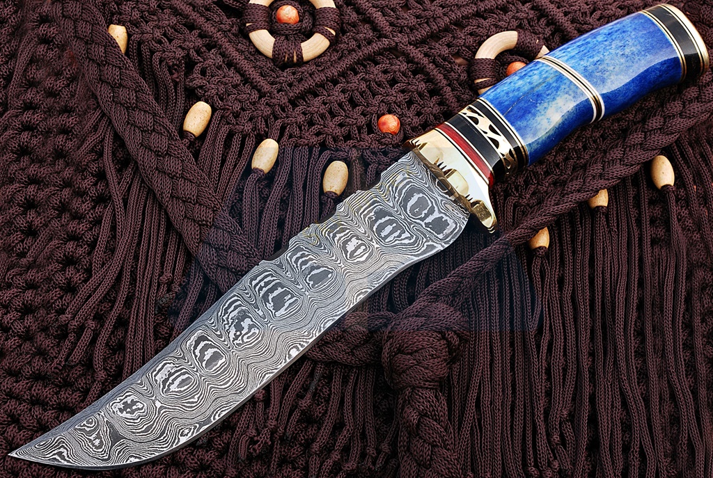 Damascus Bowie knives