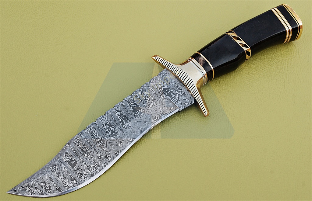 Damascus Bowie knives