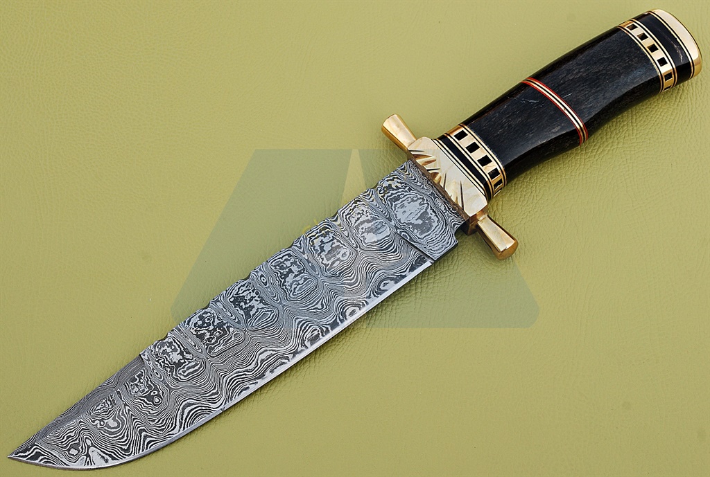 Damascus Bowie knives